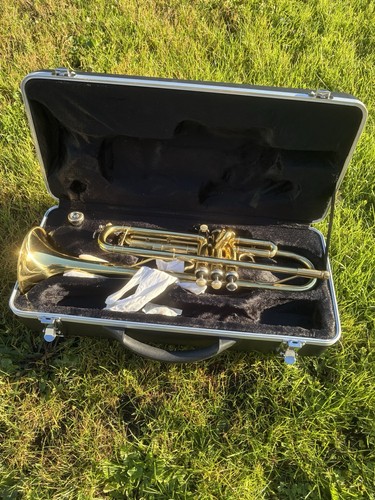 Intermediate trumpet with - bb,